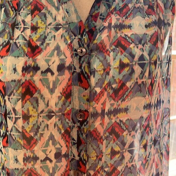 NWOT Chenault Aztec Pattern Sheer Sleeveless Blouse - Picture 4 of 10